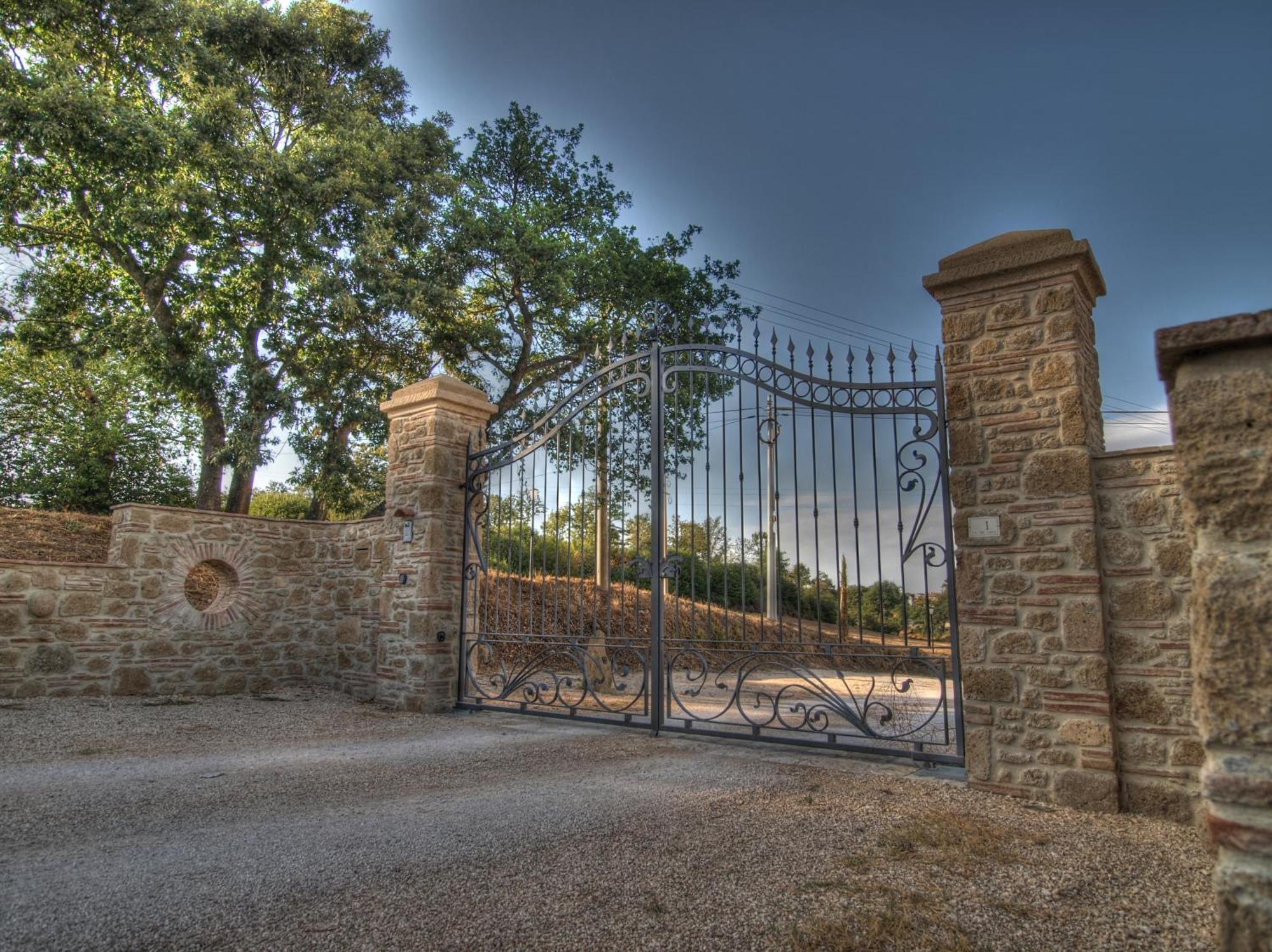 Agriturismo Podere Del Lepre San Quirico  Exterior photo